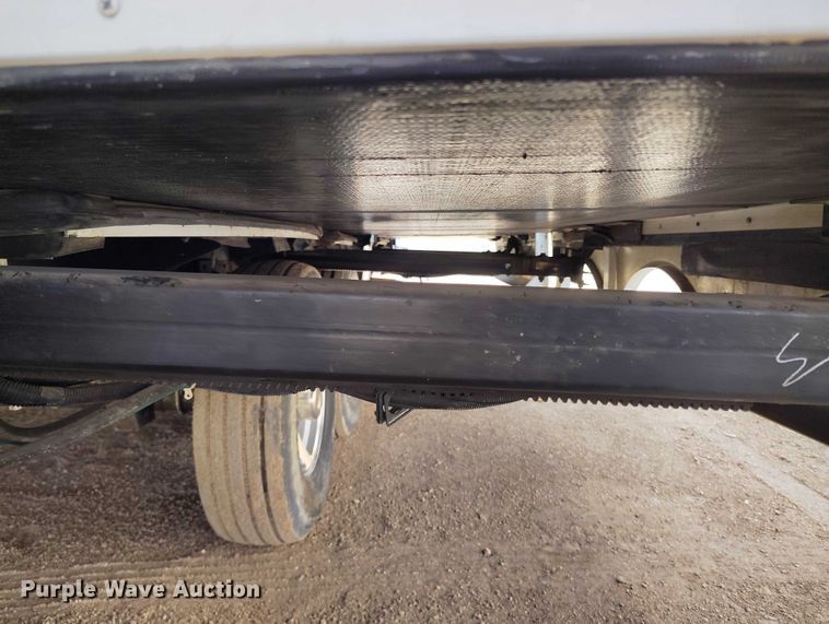 image for item ED0013 2006 HitchHiker II LS camper