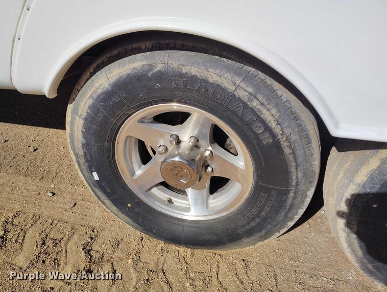 image for item ED0013 2006 HitchHiker II LS camper