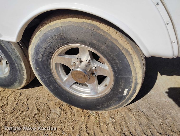 image for item ED0013 2006 HitchHiker II LS camper