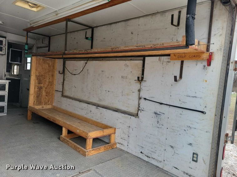 image for item EE0923 1998 United Express Line Inc enclosed cargo trailer