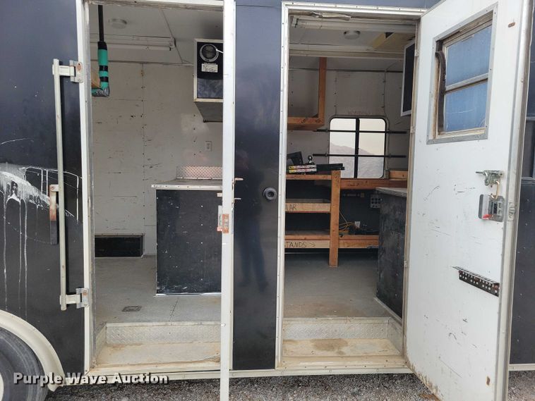 image for item EE0923 1998 United Express Line Inc enclosed cargo trailer