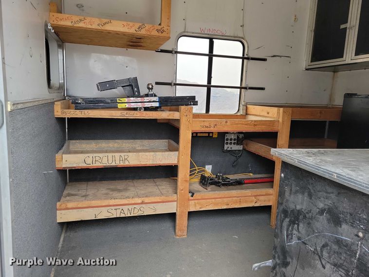 image for item EE0923 1998 United Express Line Inc enclosed cargo trailer