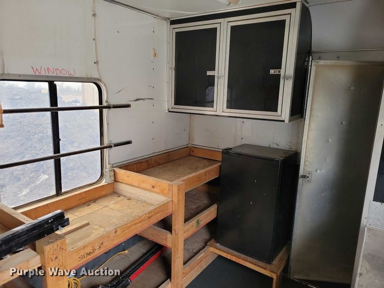 image for item EE0923 1998 United Express Line Inc enclosed cargo trailer