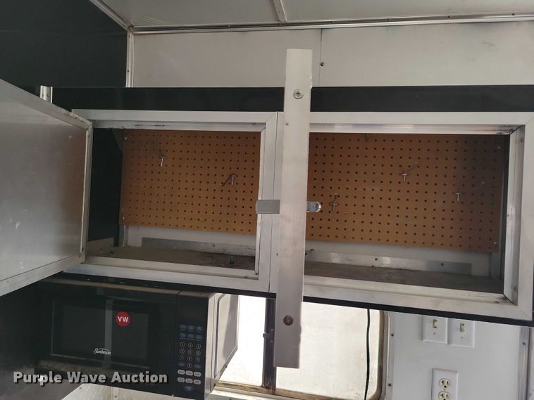 image for item EE0923 1998 United Express Line Inc enclosed cargo trailer