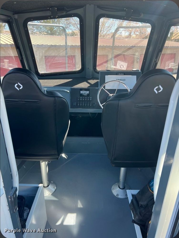 image for item EE5225 1992 SeaArk boat