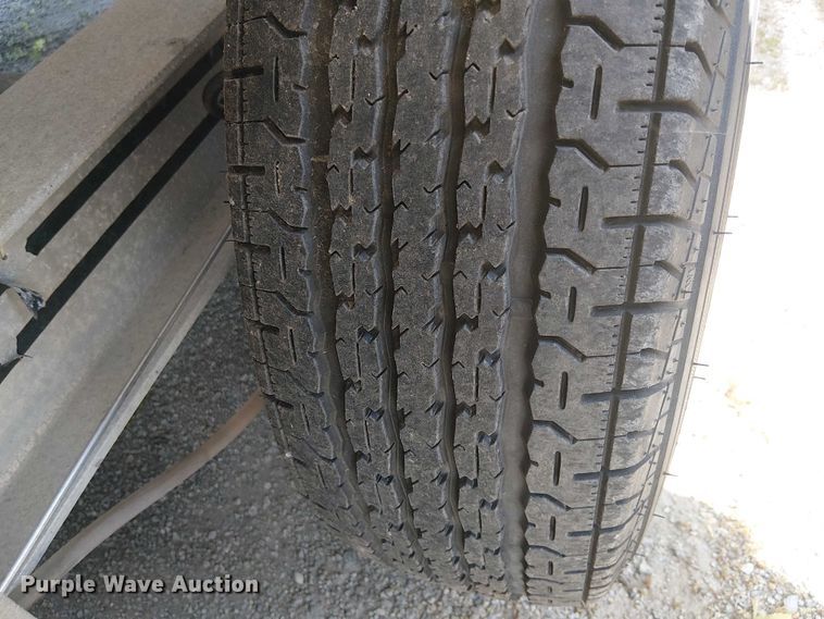 image for item EE5225 1992 SeaArk boat