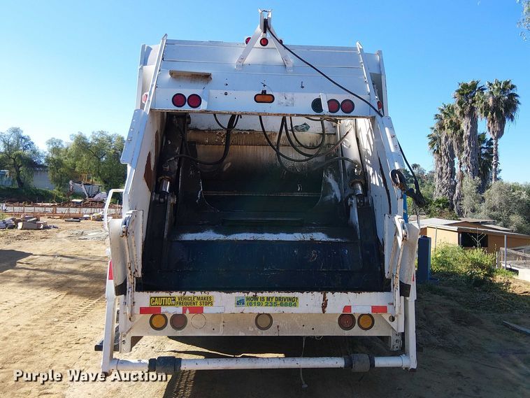 image for item EE5227 2012 International WorkStar 7600 refuse truck