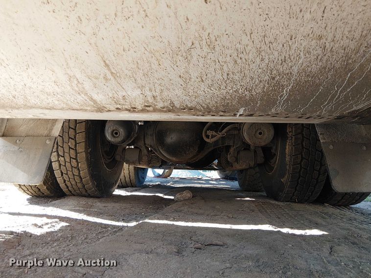 image for item EE5227 2012 International WorkStar 7600 refuse truck