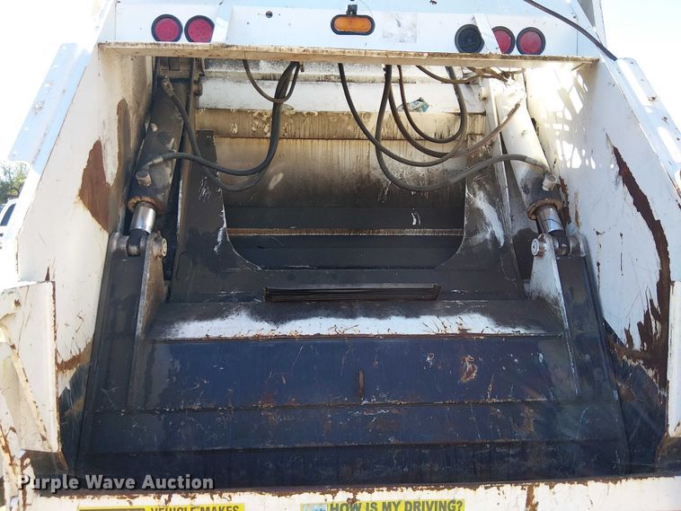 image for item EE5227 2012 International WorkStar 7600 refuse truck