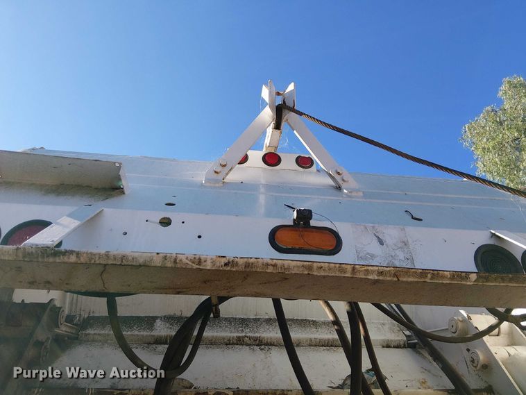 image for item EE5227 2012 International WorkStar 7600 refuse truck