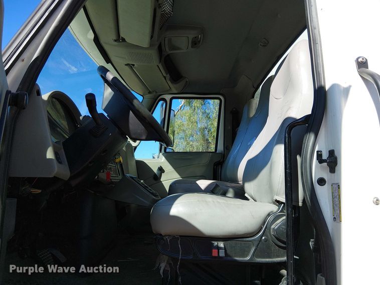 image for item EE5227 2012 International WorkStar 7600 refuse truck