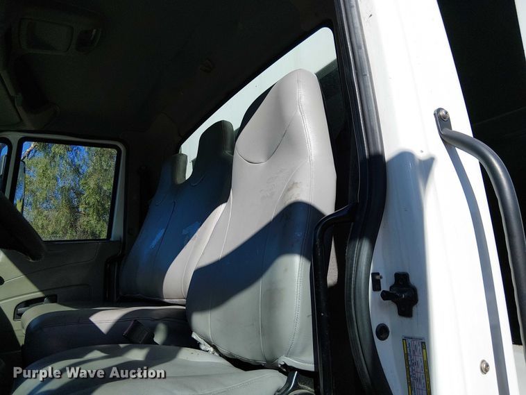 image for item EE5227 2012 International WorkStar 7600 refuse truck