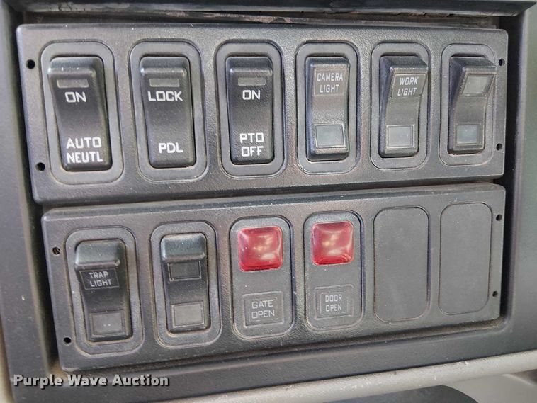 image for item EE5227 2012 International WorkStar 7600 refuse truck