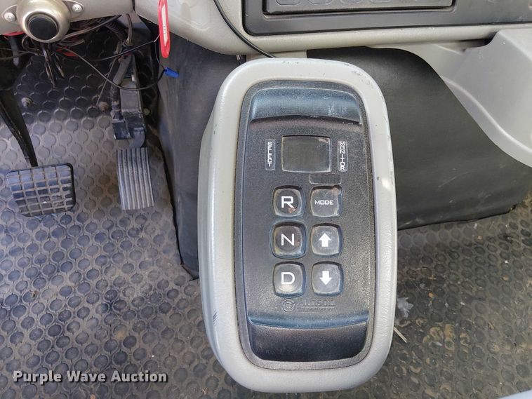 image for item EE5227 2012 International WorkStar 7600 refuse truck