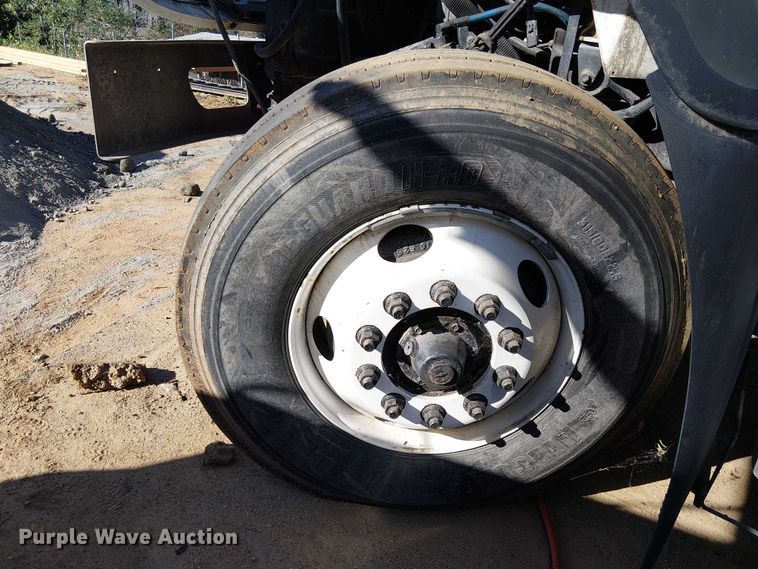 image for item EE5227 2012 International WorkStar 7600 refuse truck