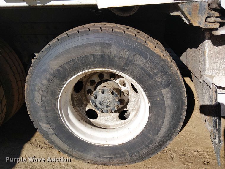 image for item EE5227 2012 International WorkStar 7600 refuse truck