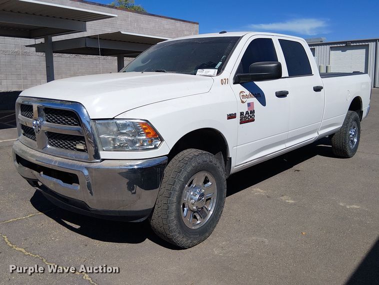 image for item EE5241 2018 RAM 2500 Crew Cab pickup truck