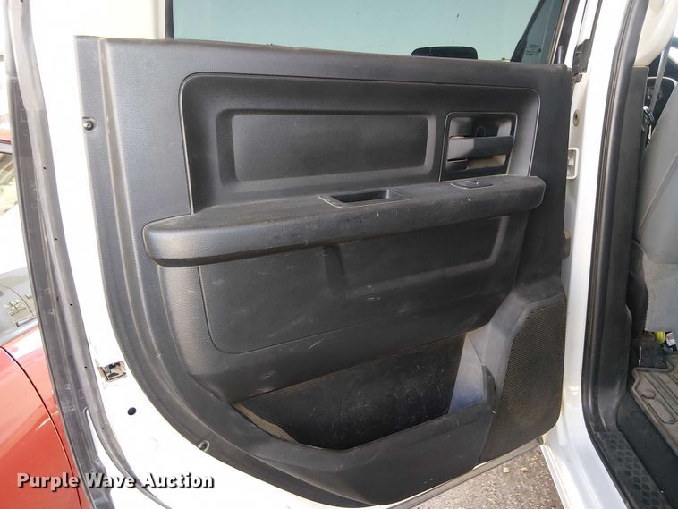 image for item EE5241 2018 RAM 2500 Crew Cab pickup truck