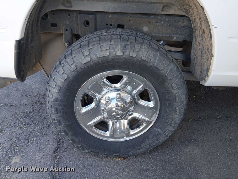 image for item EE5241 2018 RAM 2500 Crew Cab pickup truck