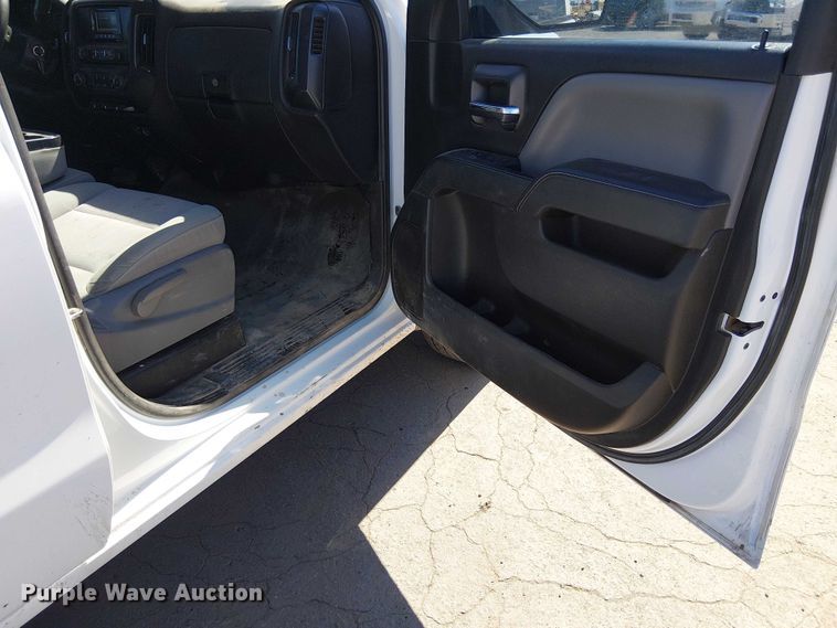 image for item EE5242 2015 Chevrolet Silverado 1500 Ext. Cab pickup truck