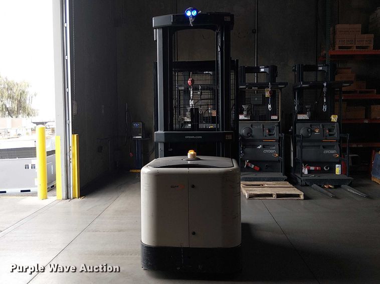 image for item EE5255 2016 Crown SP3520-30 order picker