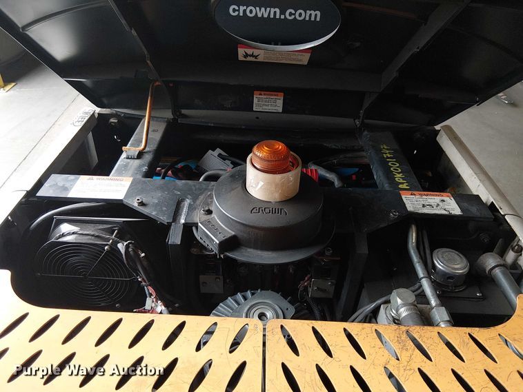 image for item EE5255 2016 Crown SP3520-30 order picker