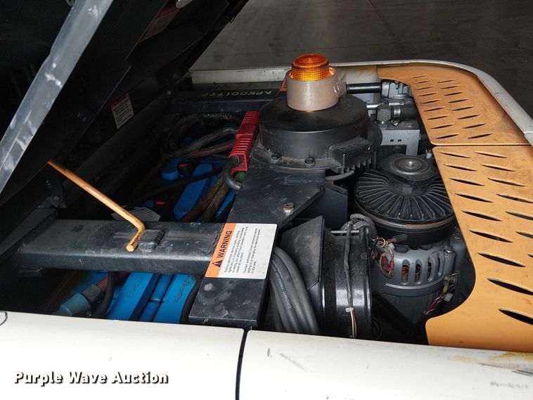 image for item EE5255 2016 Crown SP3520-30 order picker