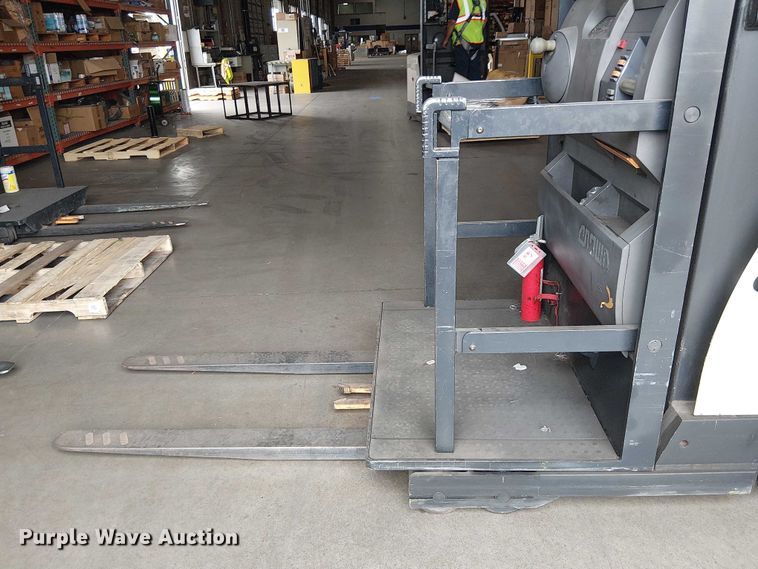 image for item EE5255 2016 Crown SP3520-30 order picker