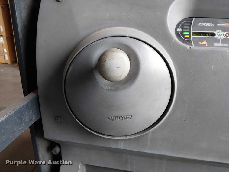 image for item EE5255 2016 Crown SP3520-30 order picker