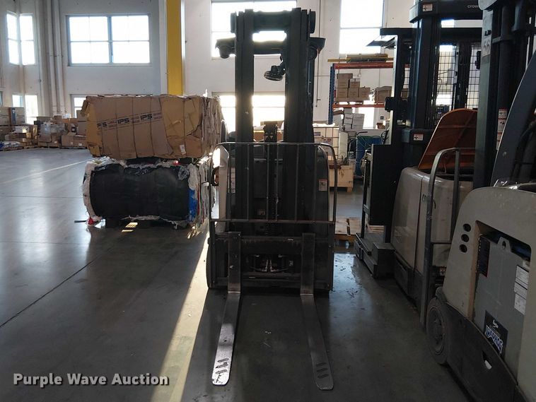 image for item EE5256 2017 Crown RC5545-40 forklift