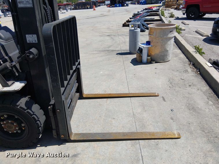 image for item EE5284 2017 UniCarriers PF50 forklift