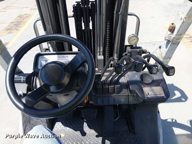 image for item EE5286 2017 UniCarriers PF50 forklift