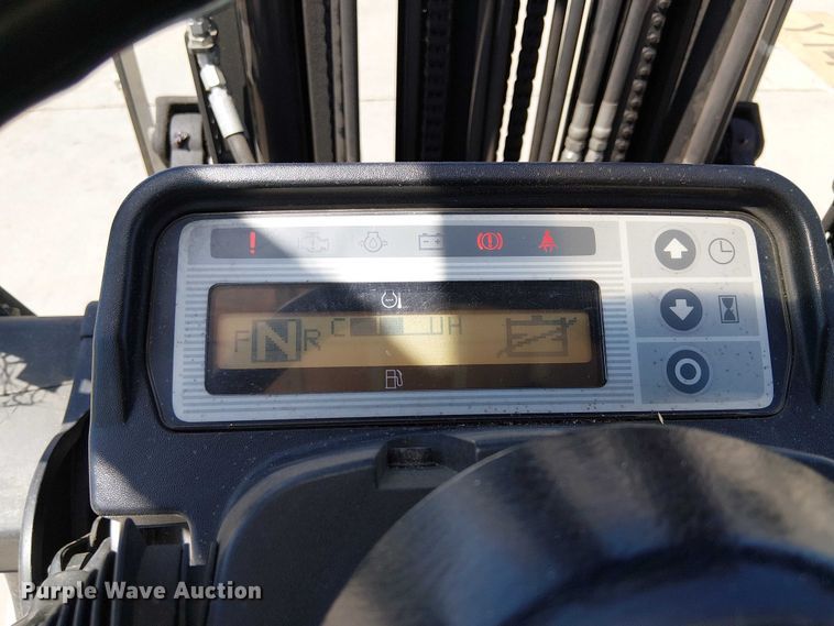 image for item EE5286 2017 UniCarriers PF50 forklift