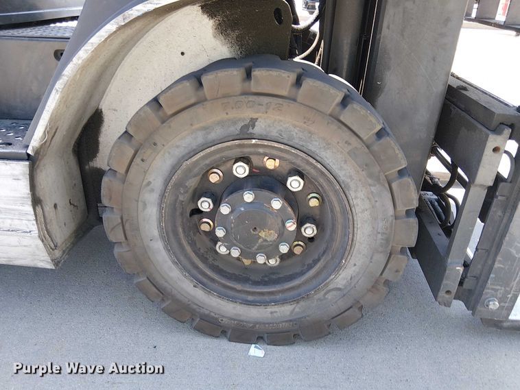 image for item EE5286 2017 UniCarriers PF50 forklift