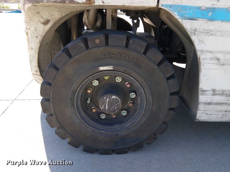 image for item EE5286 2017 UniCarriers PF50 forklift