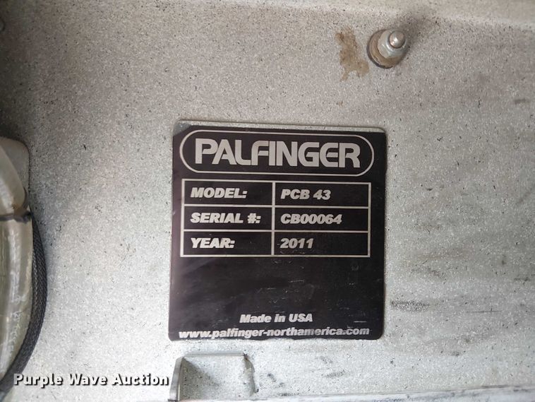 image for item EE5291 2017 Ford F550 utility / service truck