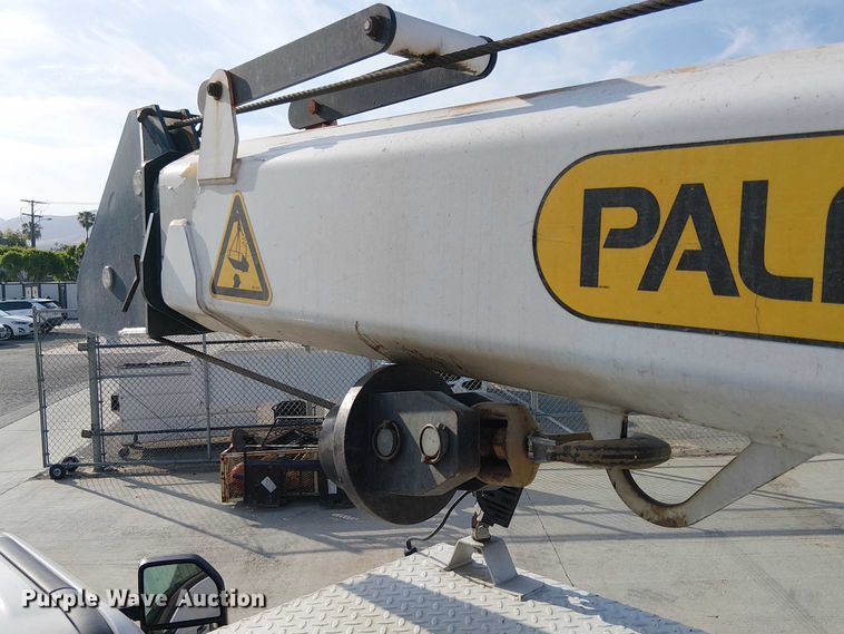 image for item EE5291 2017 Ford F550 utility / service truck