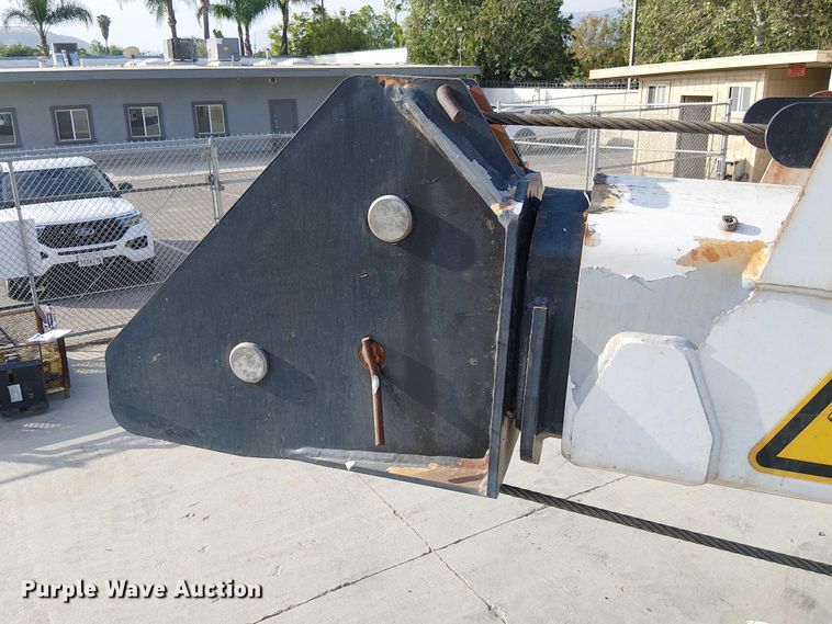 image for item EE5291 2017 Ford F550 utility / service truck