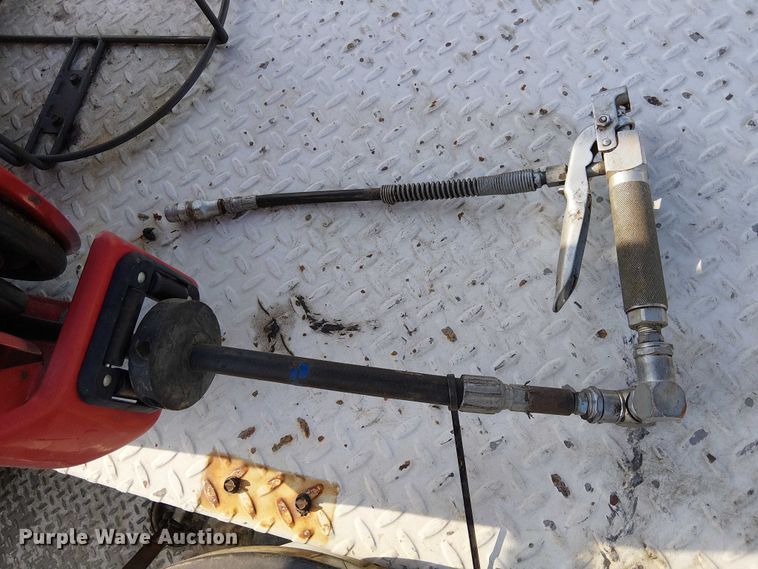 image for item EE5291 2017 Ford F550 utility / service truck