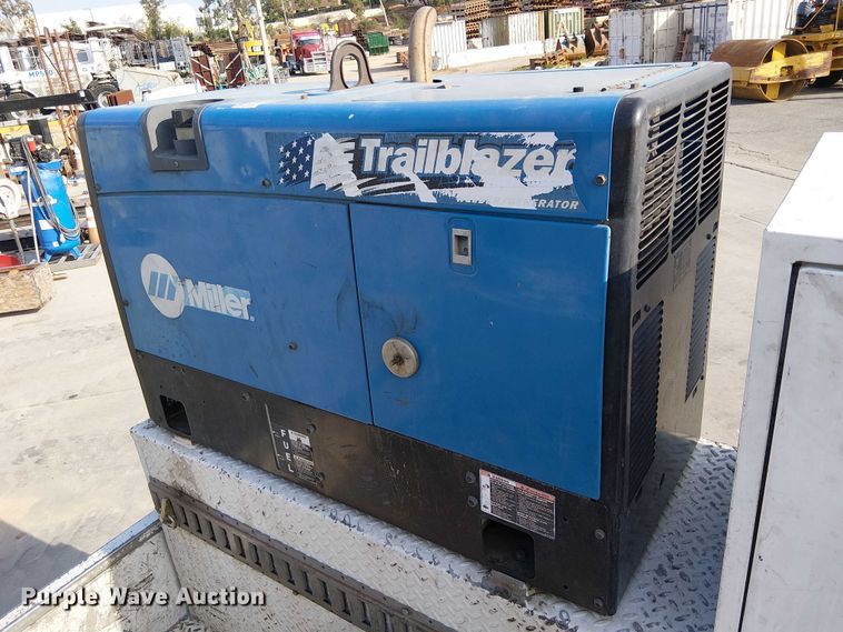 image for item EE5291 2017 Ford F550 utility / service truck