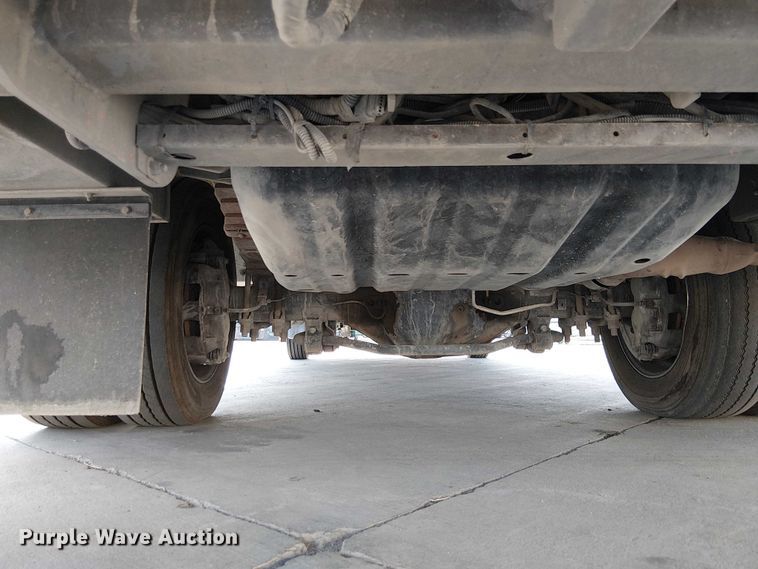 image for item EE5291 2017 Ford F550 utility / service truck