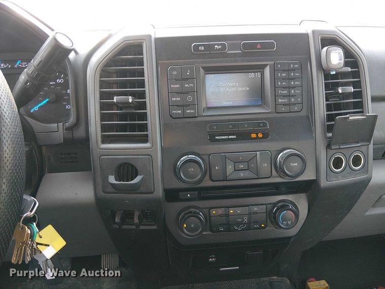 image for item EE5291 2017 Ford F550 utility / service truck