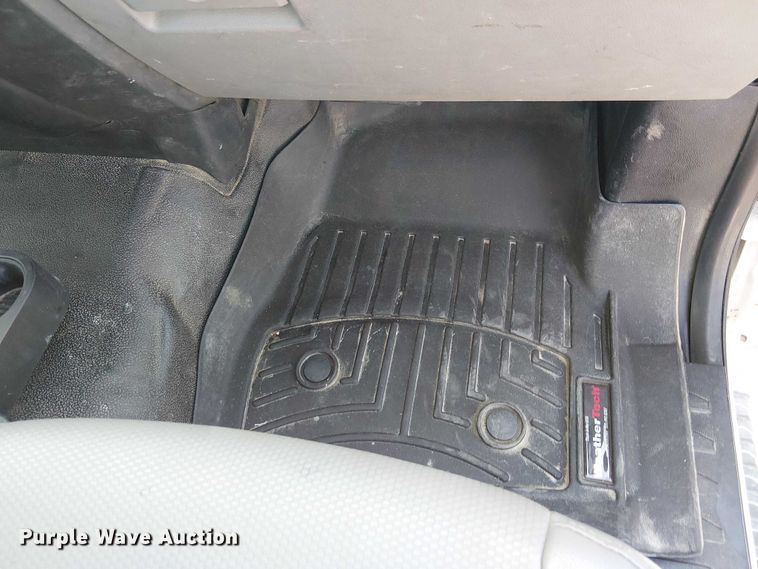 image for item EE5291 2017 Ford F550 utility / service truck