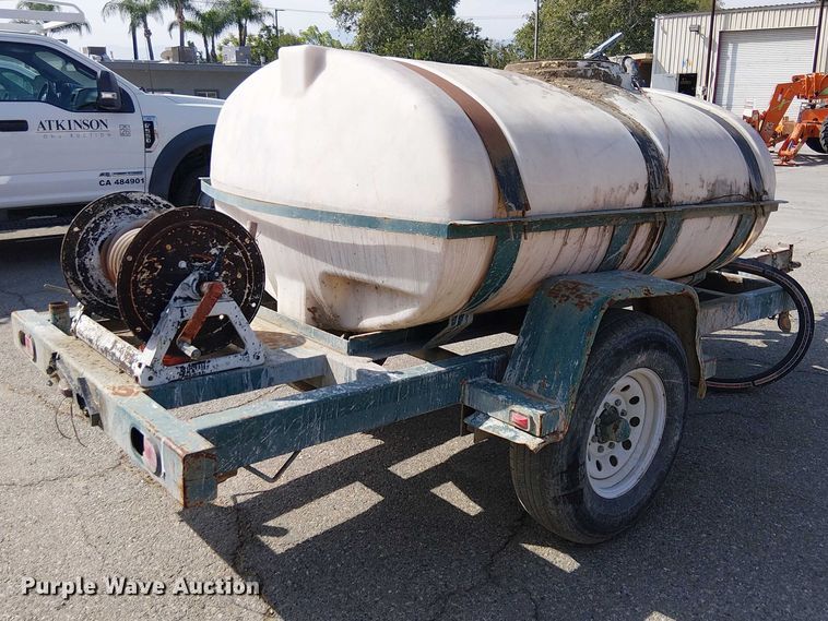 image for item EE5294 Tank trailer