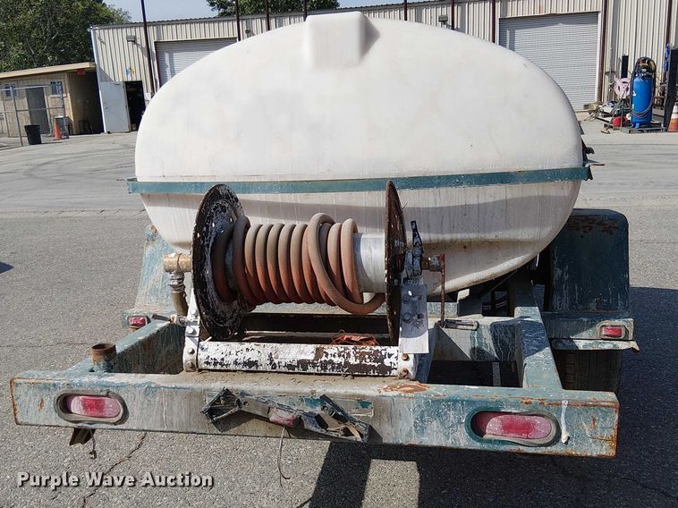 image for item EE5294 Tank trailer