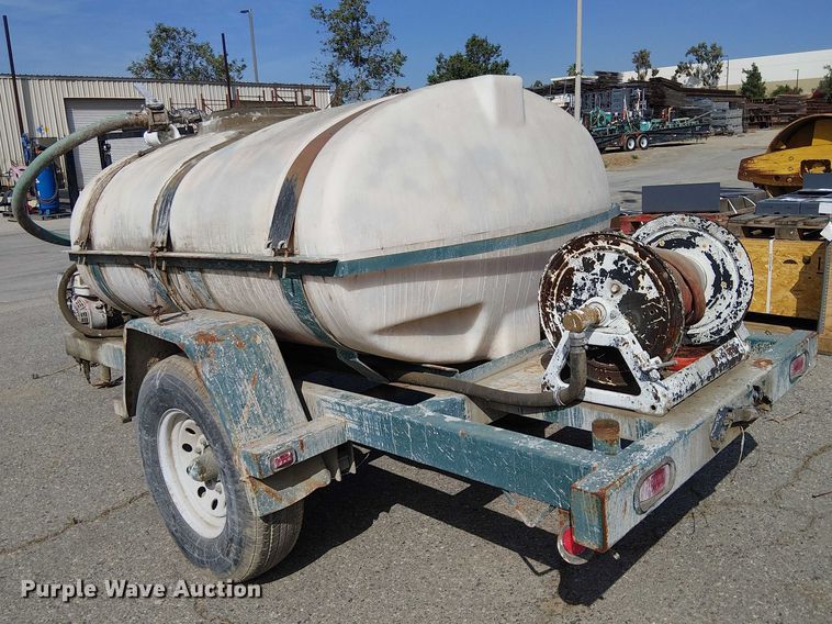 image for item EE5294 Tank trailer