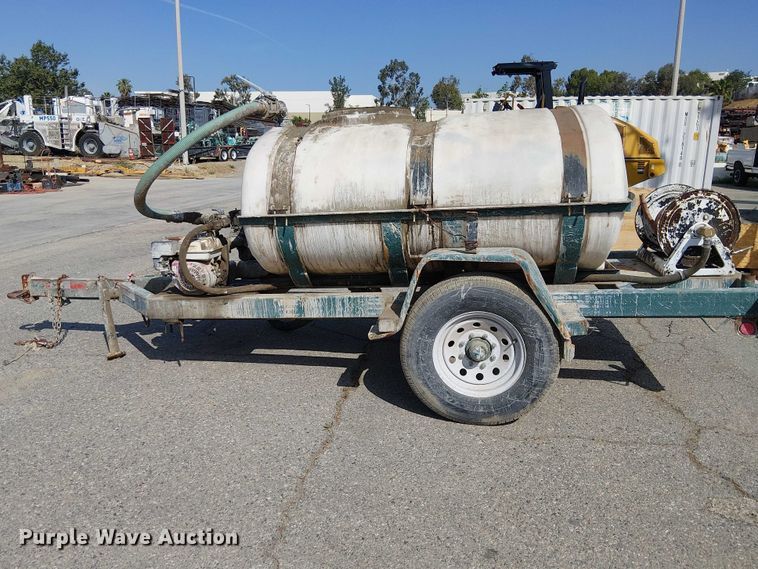 image for item EE5294 Tank trailer