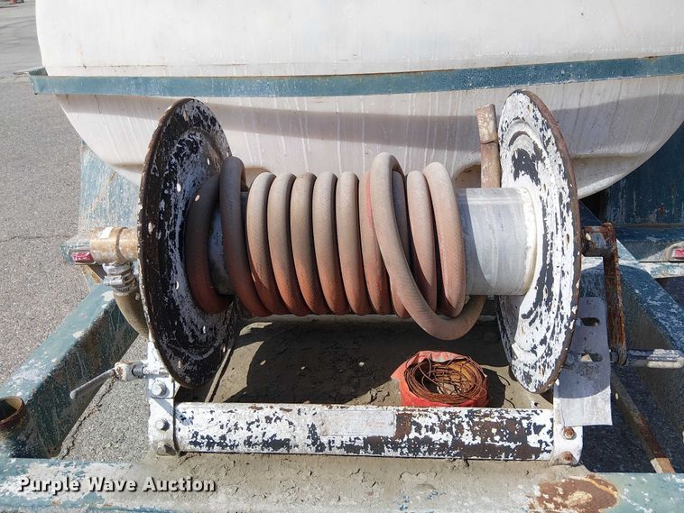 image for item EE5294 Tank trailer