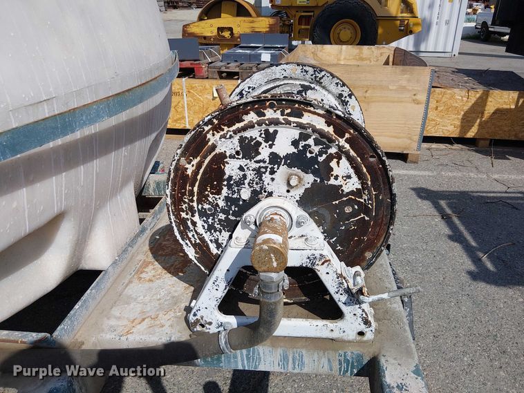 image for item EE5294 Tank trailer