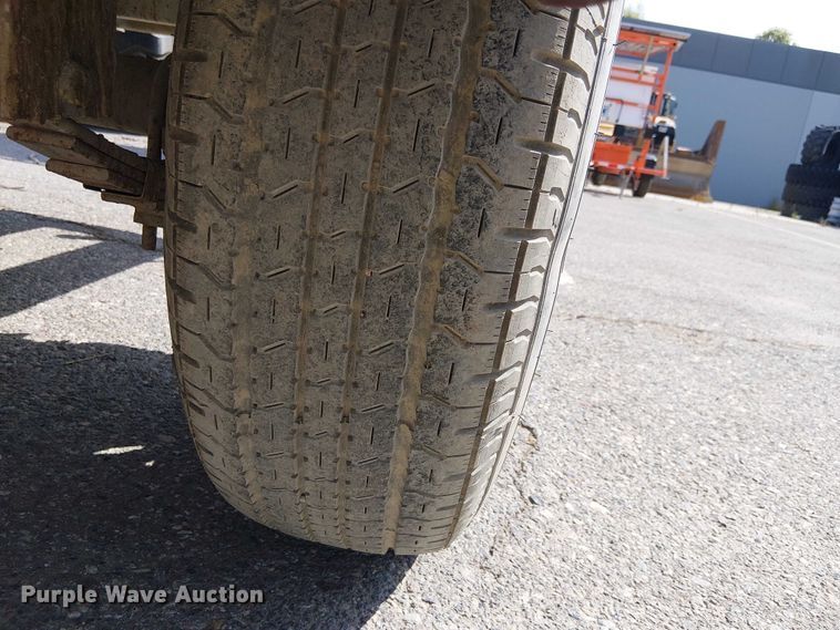 image for item EE5294 Tank trailer